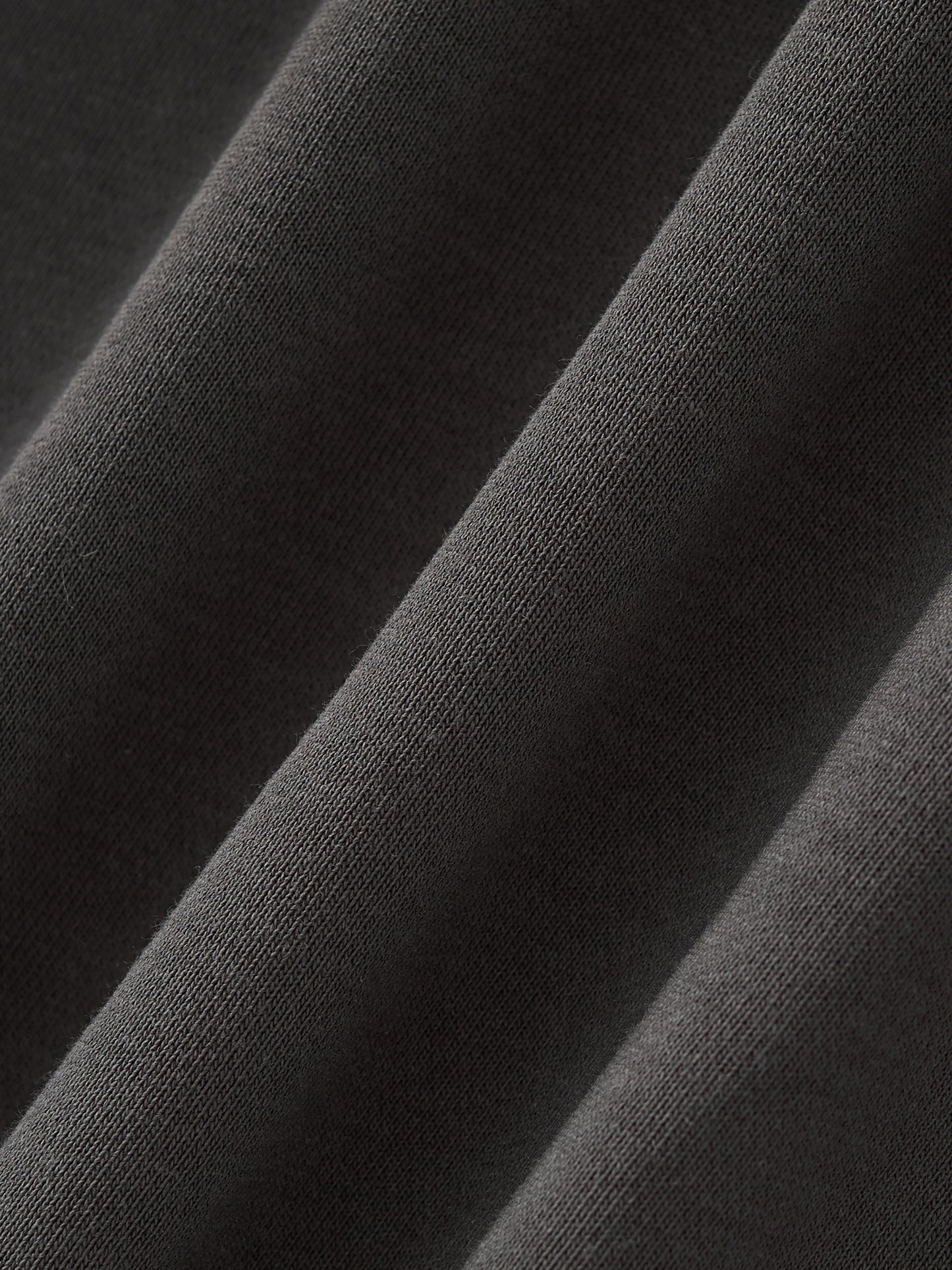 Boxy Half-Sleeve Raw-Edge T-Shirt
